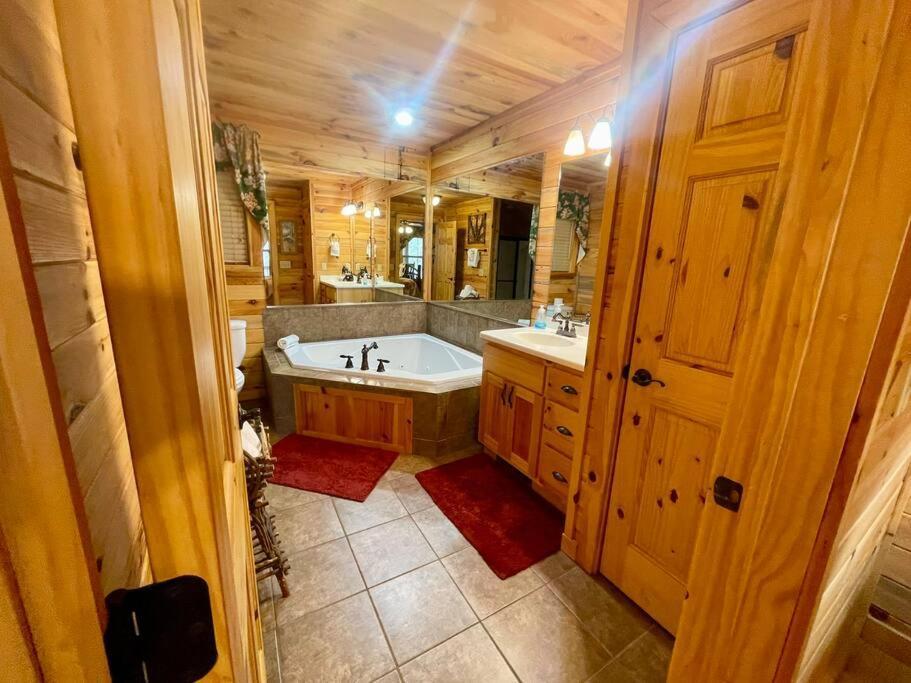 Cabin 2 Bed Close To Helen Hot Tub #15 Exterior photo